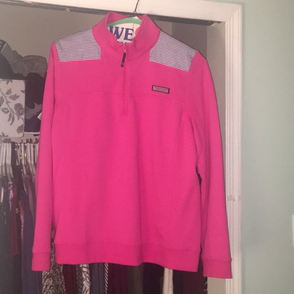 Vineyard vine shepshirt practically brand new
